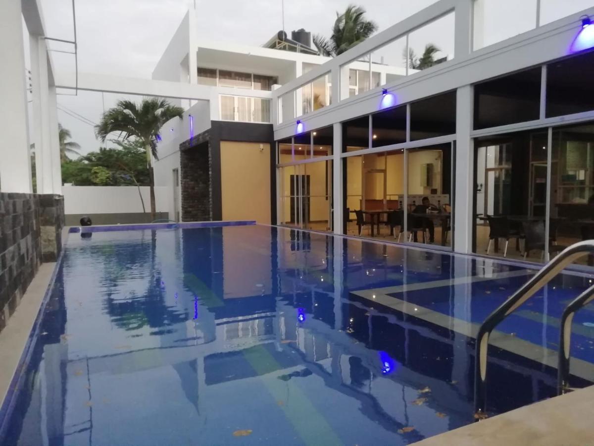 Saara Beach Hotel 马拉维拉 外观 照片
