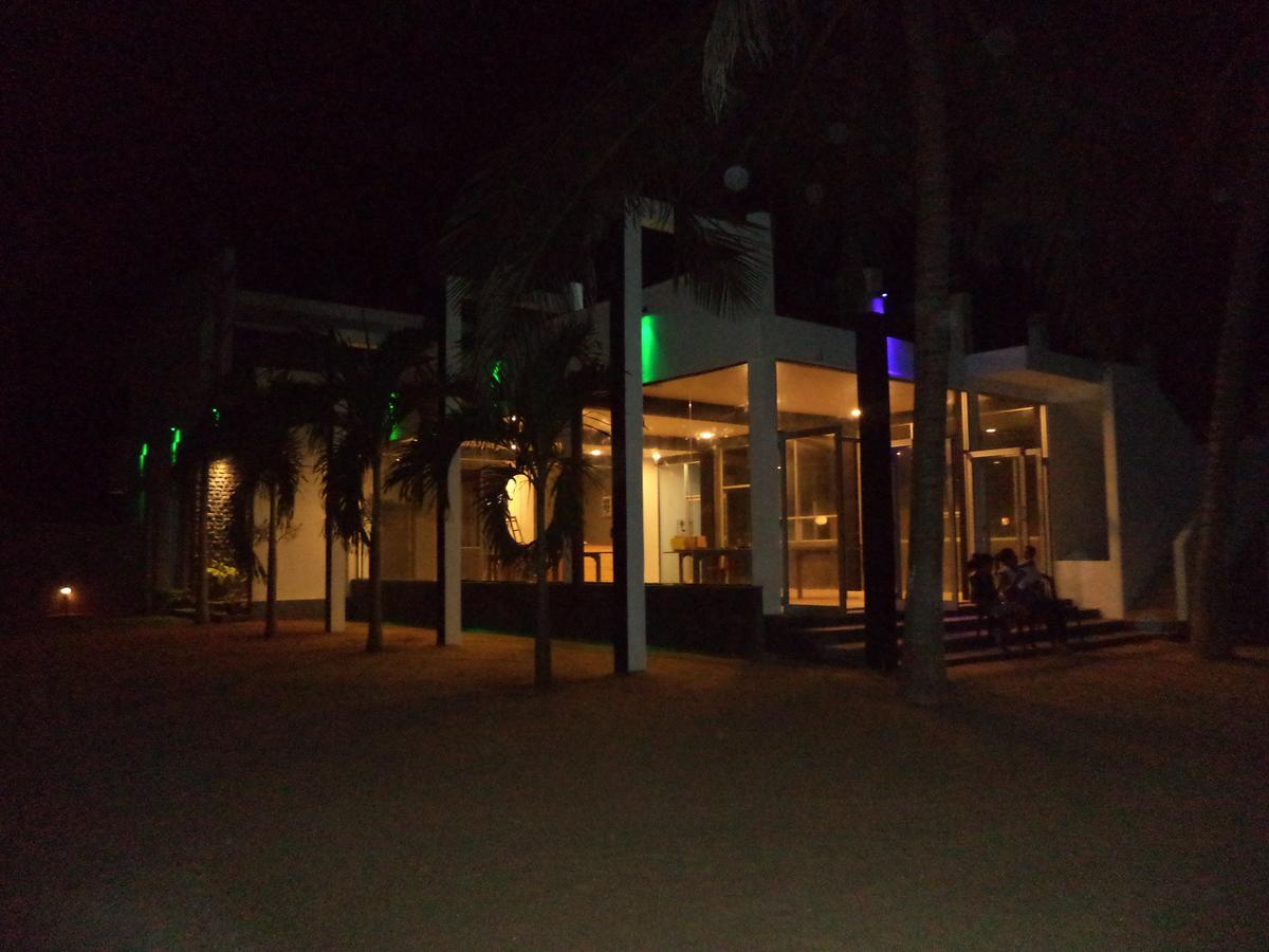 Saara Beach Hotel 马拉维拉 外观 照片